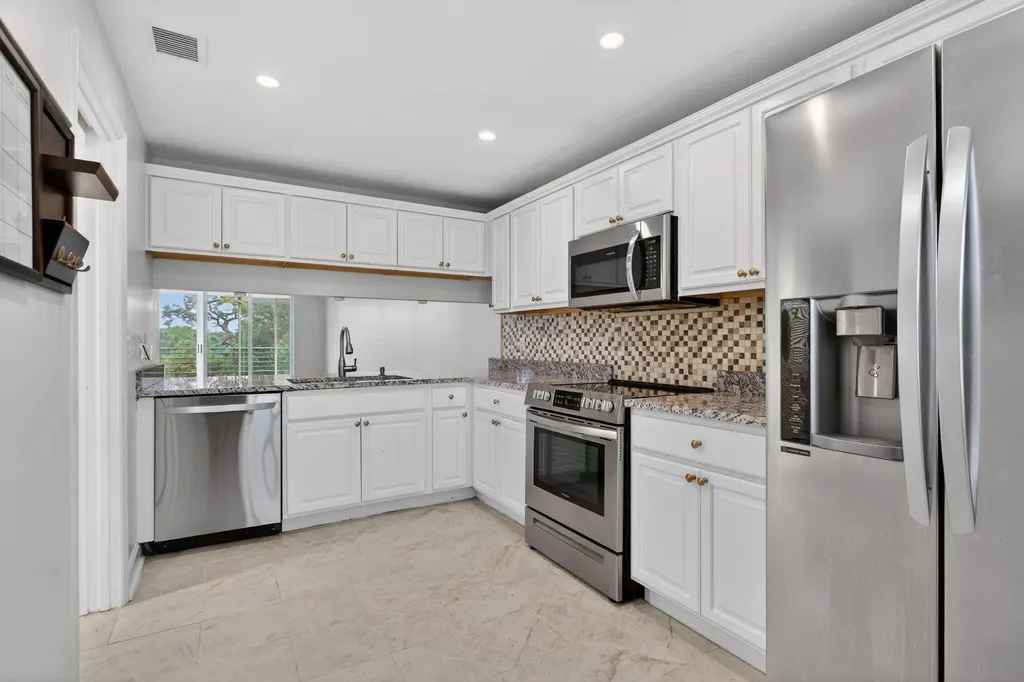 3503 Oaks Way Pompano Beach FL 33069