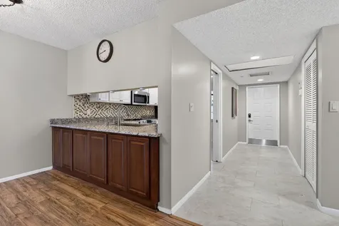 3503 Oaks Way Pompano Beach FL 33069