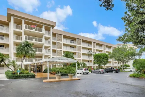 3503 Oaks Way Pompano Beach FL 33069