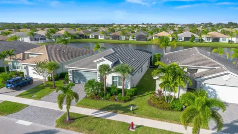 11397 Sw Carlisle Crossing Avenue Port Saint Lucie FL 34987