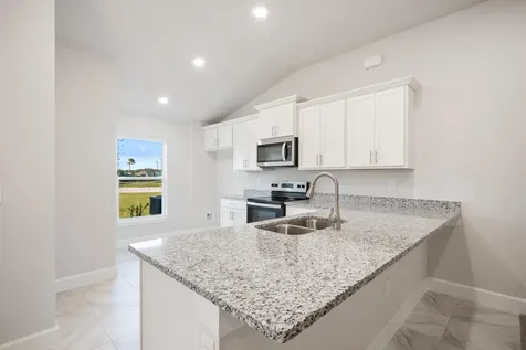 8634 Giovanni Avenue Fort Pierce FL 34951
