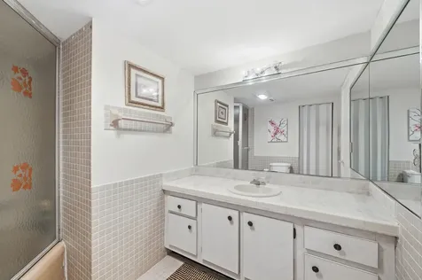 4851 NW 21st Street Lauderhill FL 33313