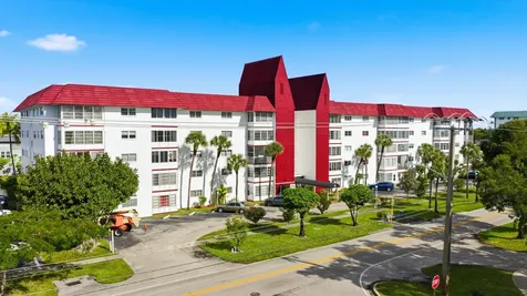 4851 NW 21st Street Lauderhill FL 33313