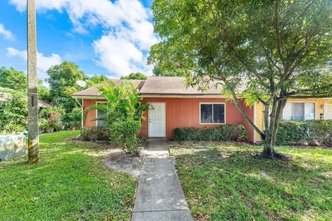4627 Orleans Court West Palm Beach FL 33415