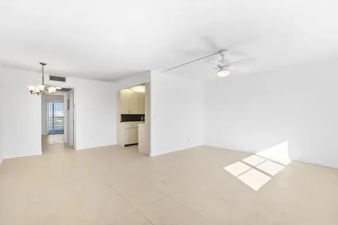 3089 Cornwall Boca Raton FL 33434