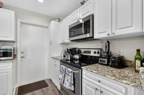 6698 Old Farm Trail Boynton Beach FL 33437