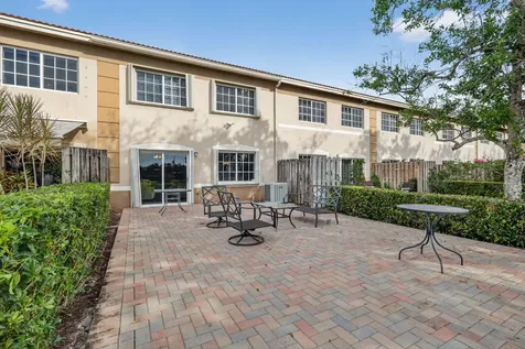 6698 Old Farm Trail Boynton Beach FL 33437