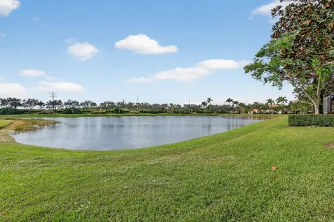 6698 Old Farm Trail Boynton Beach FL 33437