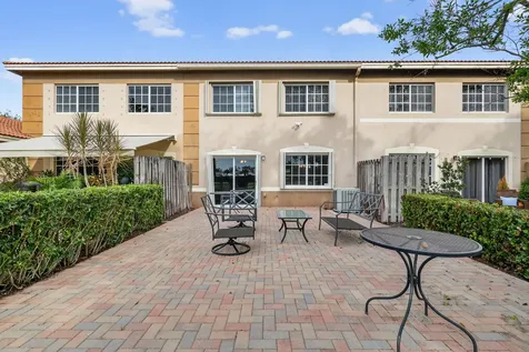 6698 Old Farm Trail Boynton Beach FL 33437