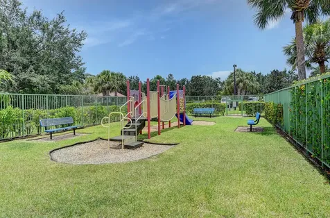 6698 Old Farm Trail Boynton Beach FL 33437