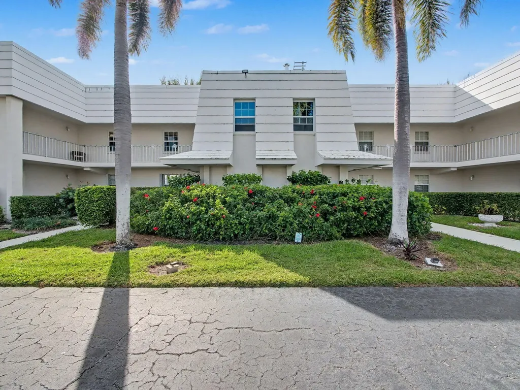1205 Sandy Lane Singer Island FL 33404