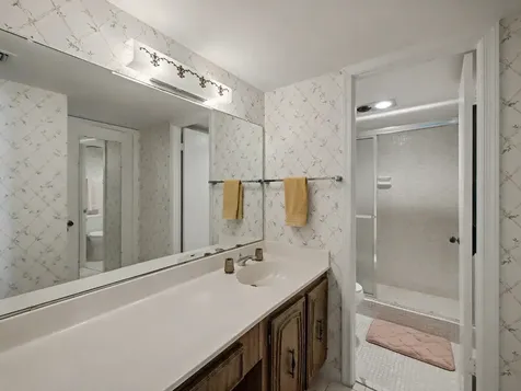 1205 Sandy Lane Singer Island FL 33404