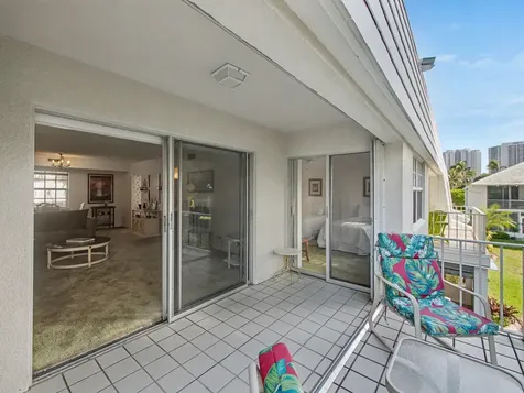 1205 Sandy Lane Singer Island FL 33404
