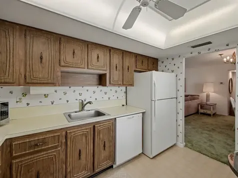 1205 Sandy Lane Singer Island FL 33404