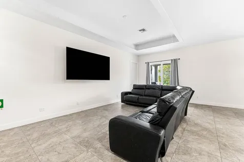 2366 Sw Blaine Terrace Port Saint Lucie FL 34953