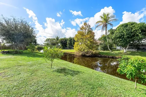 2366 Sw Blaine Terrace Port Saint Lucie FL 34953