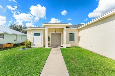 2366 Sw Blaine Terrace Port Saint Lucie FL 34953