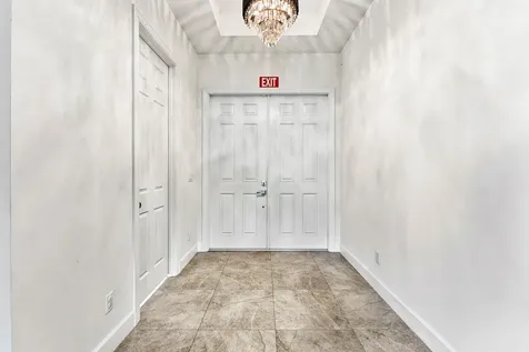 2366 Sw Blaine Terrace Port Saint Lucie FL 34953