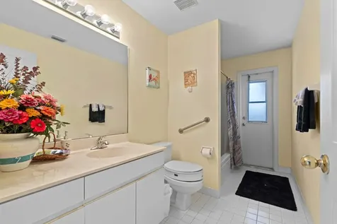 10364 Nw 50th Court Coral Springs FL 33076