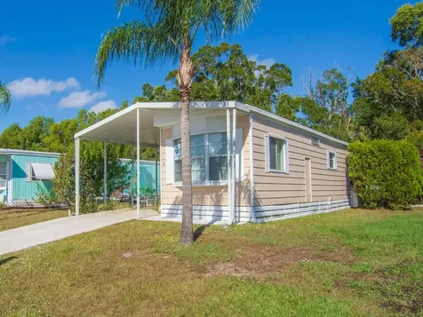 61 E Caribbean Port Saint Lucie FL 34952