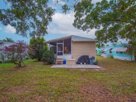 61 E Caribbean Port Saint Lucie FL 34952