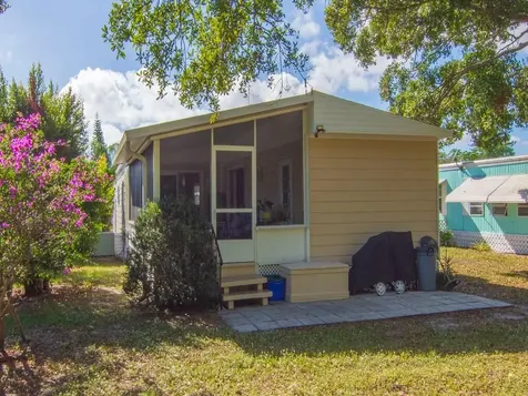 61 E Caribbean Port Saint Lucie FL 34952