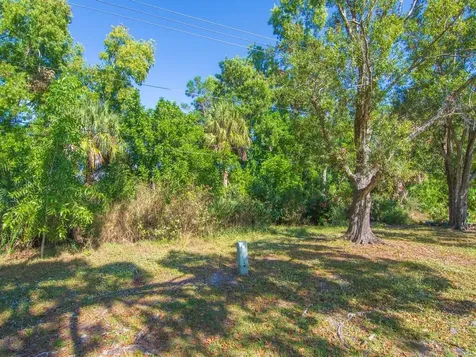 61 E Caribbean Port Saint Lucie FL 34952