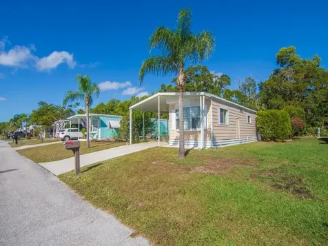 61 E Caribbean Port Saint Lucie FL 34952