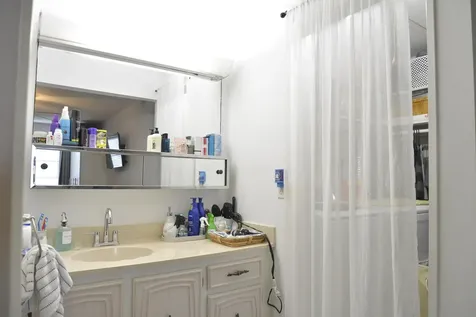 1027 S South Drive Delray Beach FL 33445