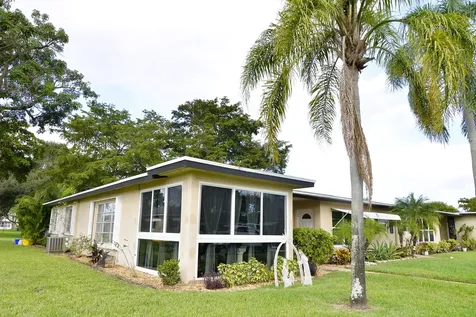 1027 S South Drive Delray Beach FL 33445