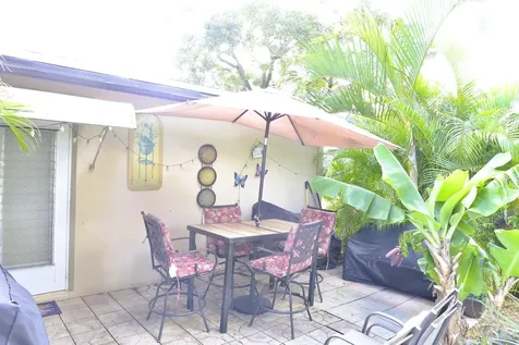 1027 S South Drive Delray Beach FL 33445