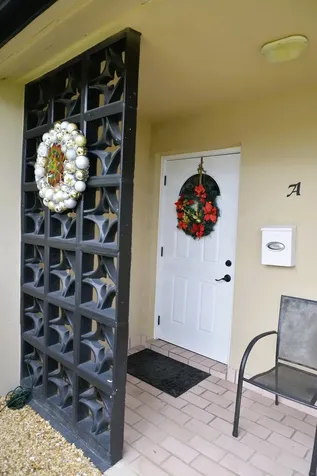 1027 S South Drive Delray Beach FL 33445
