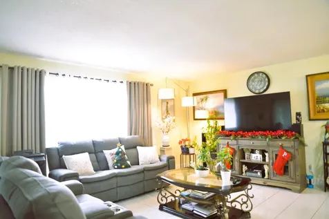1027 S South Drive Delray Beach FL 33445