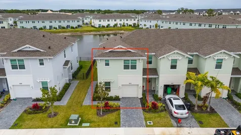 663 Se Lake Falls Street Port Saint Lucie FL 34984
