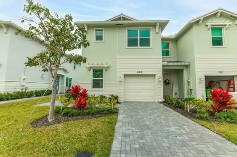 663 Se Lake Falls Street Port Saint Lucie FL 34984