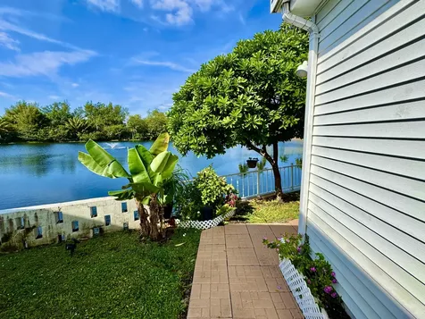 1324 S 33th Road Hollywood FL 33021
