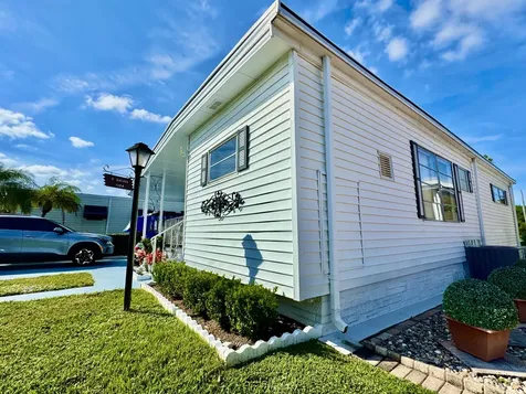 1324 S 33th Road Hollywood FL 33021