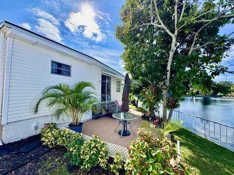 1324 S 33th Road Hollywood FL 33021