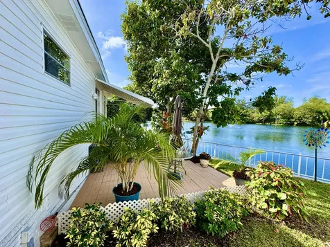 1324 S 33th Road Hollywood FL 33021