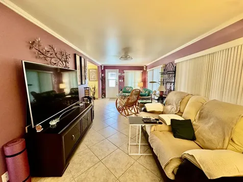 1324 S 33th Road Hollywood FL 33021