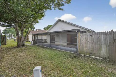 1275 Summit Run Circle West Palm Beach FL 33415