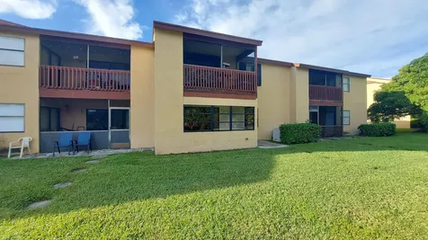 1203 Lakeview Drive Royal Palm Beach FL 33411