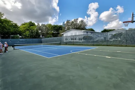 3076 Newport Q Deerfield Beach FL 33442