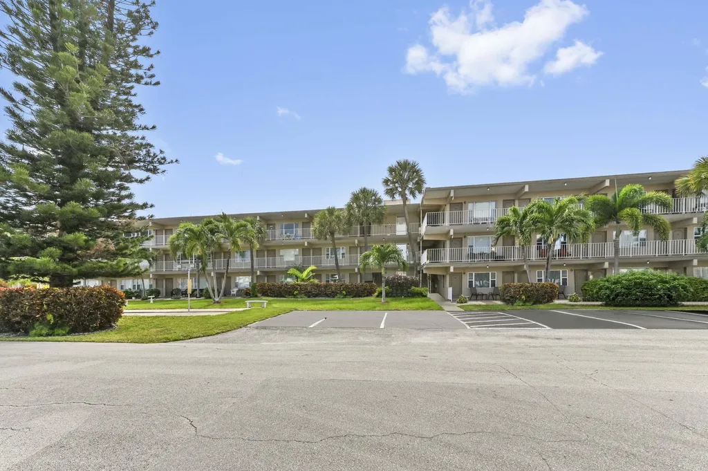 3200 Ne 7th Court Pompano Beach FL 33062