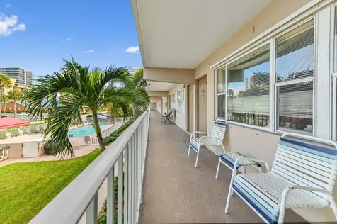 3200 Ne 7th Court Pompano Beach FL 33062