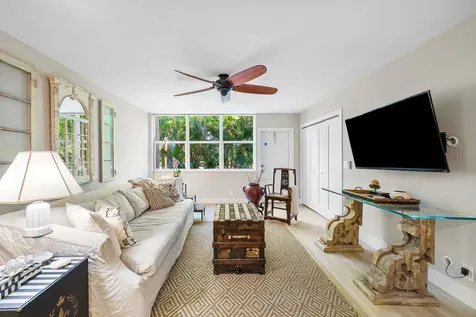 2805 Sw 22nd Avenue Delray Beach FL 33445
