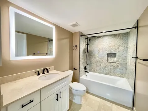99 SE Mizner Boulevard Boca Raton FL 33432