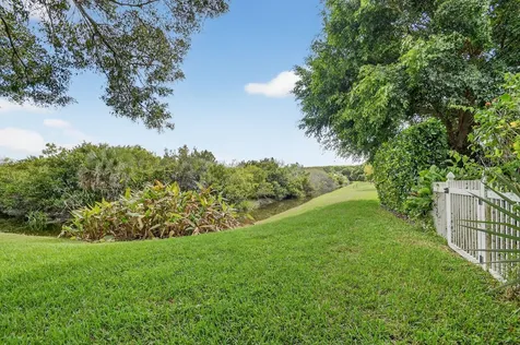 1848 Via Castello Wellington FL 33411