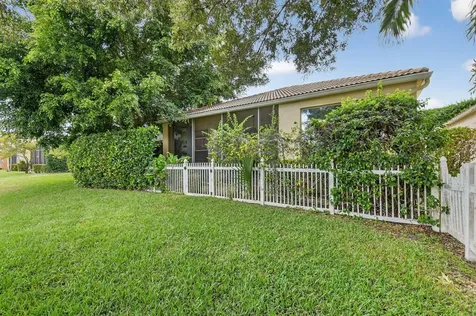 1848 Via Castello Wellington FL 33411
