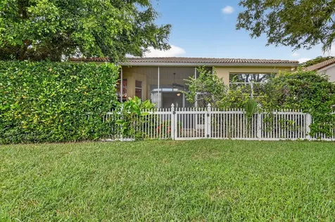 1848 Via Castello Wellington FL 33411